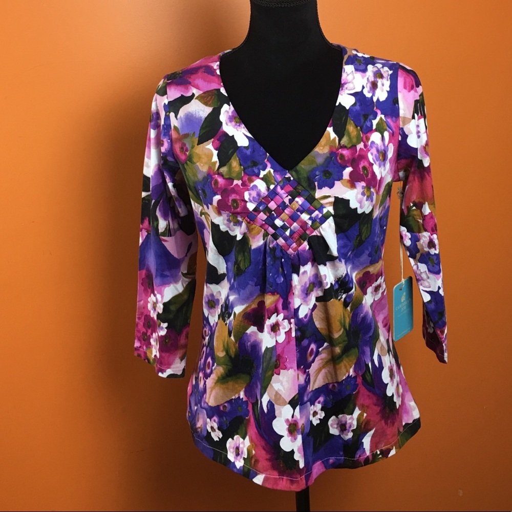 Floral Top NWT